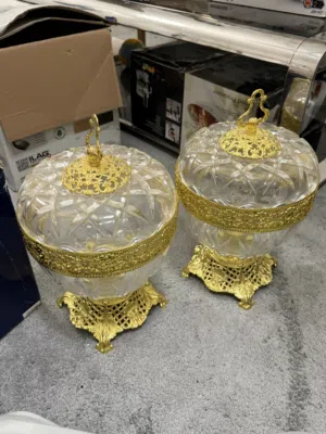 Ornate baroque-style crystal sweet bowl - طبق للحلى