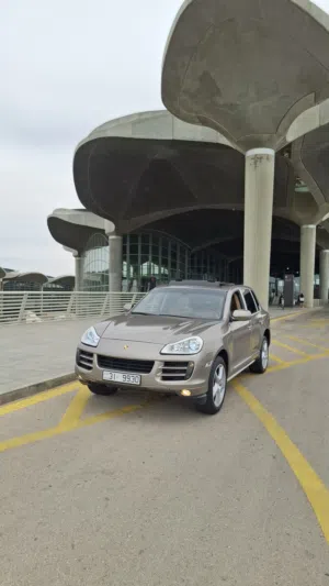 Used Porsche Cayenne in Amman
