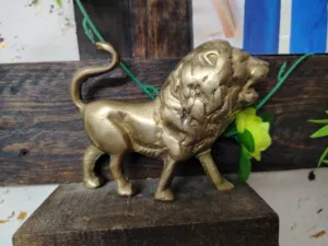 اسد نحاس للبيع