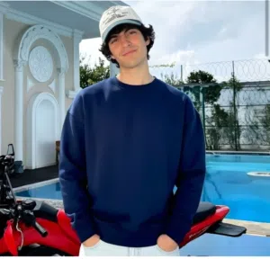 بلوفر سادة ميلتون قطن إسفنجة 100%