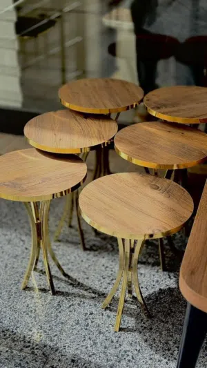 عرض طاولات ثلاثية جانبية جودة عالية بسعر حررق