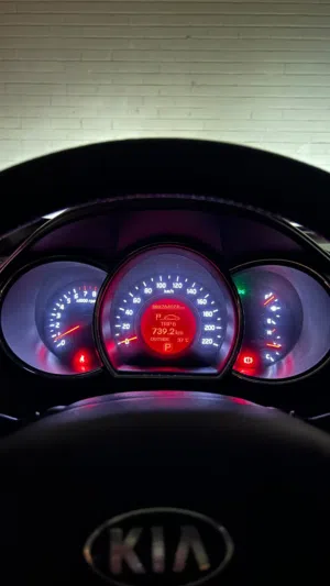 Used Kia Rio in Farwaniya