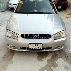 صور سيارات هيونداي أكسنت 2001