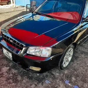 Hyundai Accent 2000 Photo Gallery