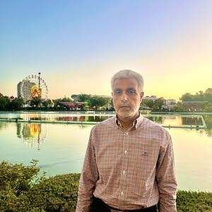 رائد مدني