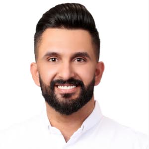  Yazan Alqaisi
