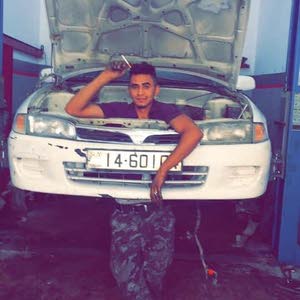  رياض منصور