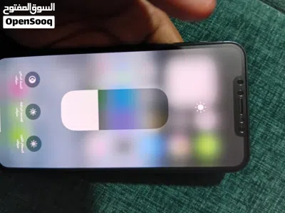 تلفون نضيف ما افيه اي شي الوصف جداً مهم روح شوفه عشان تعرف باقي تفاصيل و شكرا لكم 3