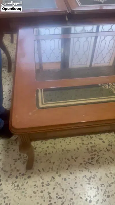 طاولة وسط و 2 جانبيات 3