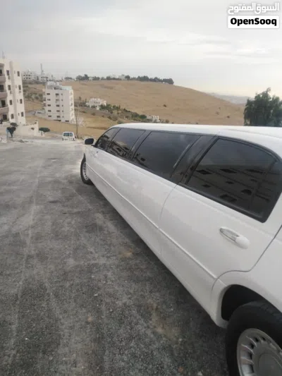 لينكولن تاون كار 3
