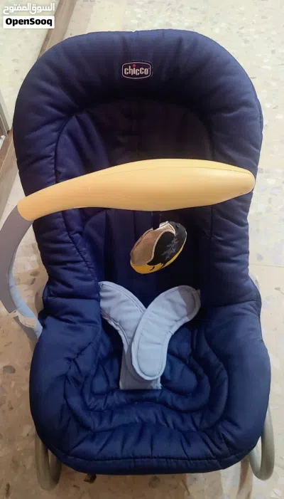 كرسي اطفال ماركة chicco هزاز يدوي 3