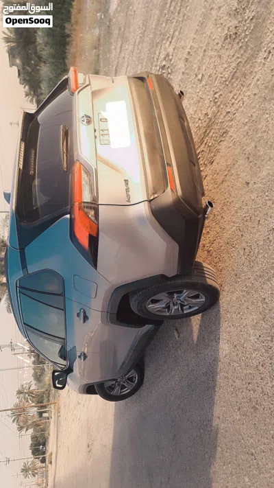 تويوتا راف فور LE 2