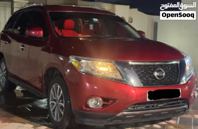 Nissan Pathfinder SV 4
