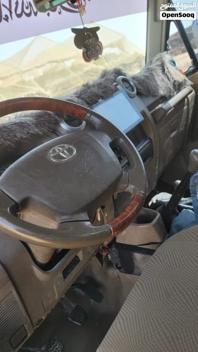 Toyota Land Cruiser GXR 3