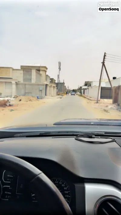 ارض مساحتها 850 متر منطقه سكانيه قبل مروه أوتيل علي يمين قطران لعند قطعه ضي مياه وصلات 2