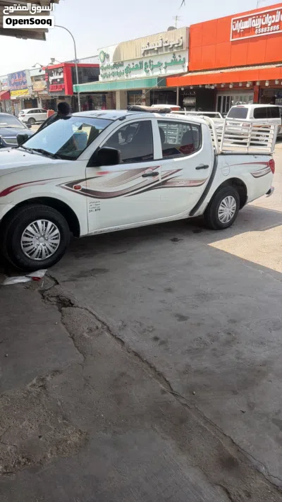 Mitsubishi L200 Double Cab GL 2