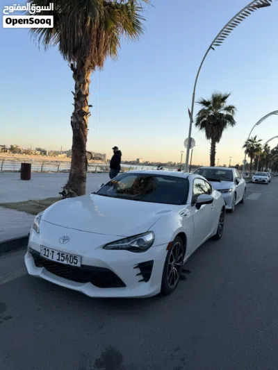 تۆیۆتا GT86 Standard 3