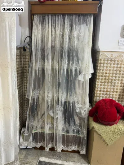 غرفة نوم نجارة درجة أولاى تتكون من كنتور 6بيبان +ميز تواليت 2 چرباية مترين+مترين مع ميز مرايا +زاوي 3