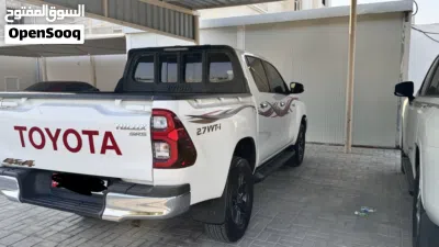 Toyota Hilux SR5 4