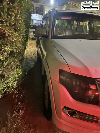 Mitsubishi Pajero GLS 3