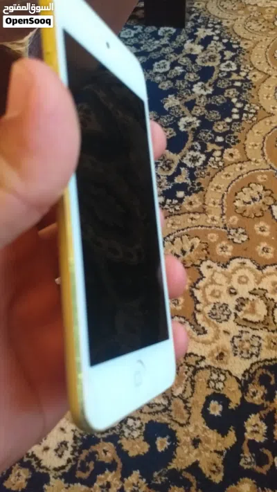 ايبودتاتش الجبل 6 اقرا الكويس شاشته مكسوره يبي شاشة بس انطيف اموره تمام اصلي للبيع او التبدل 3