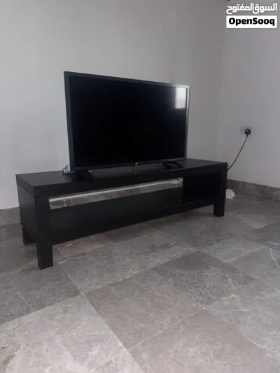 طاولة تلفاز 2