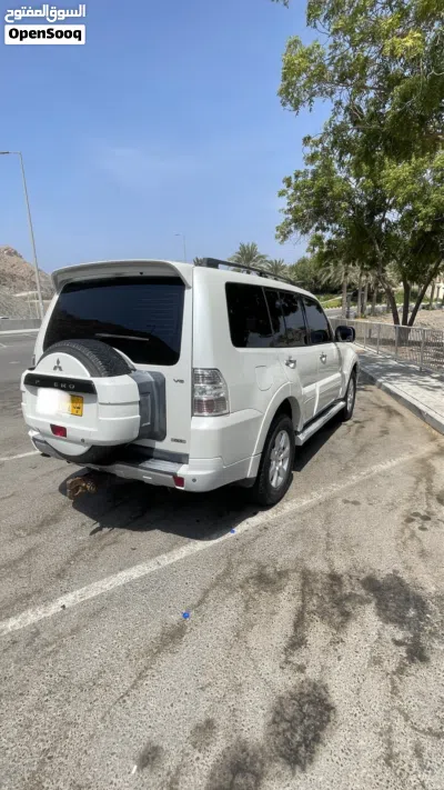 ميتسوبيشي باجيرو GLS 4
