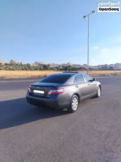 Toyota Camry XLE 4