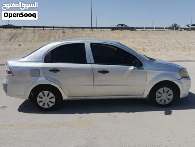 Chevrolet Aveo LS 4