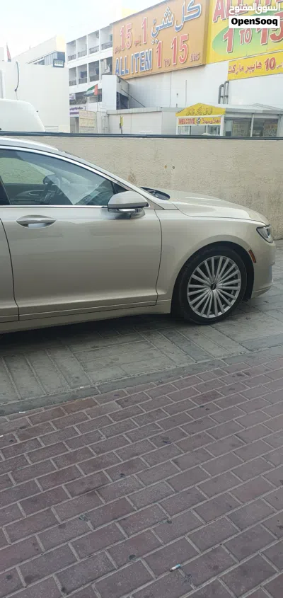 Lincoln MKZ Standard 2