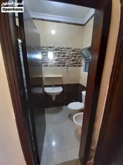 شقه للبيع بموقع متميز 4