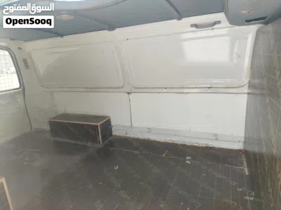 Toyota Hiace Cargo 4