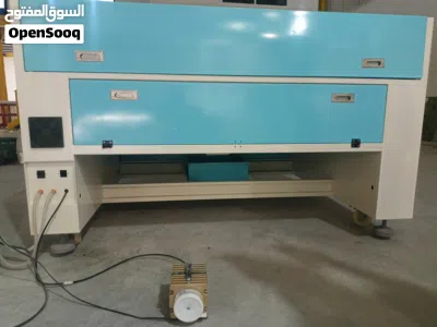ماكنة co2 laser مستعملة بحالة الوكالة 2