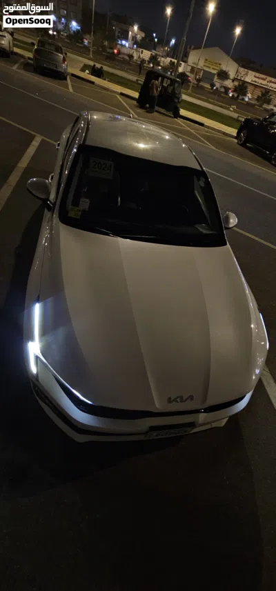 Kia K5 EX 2