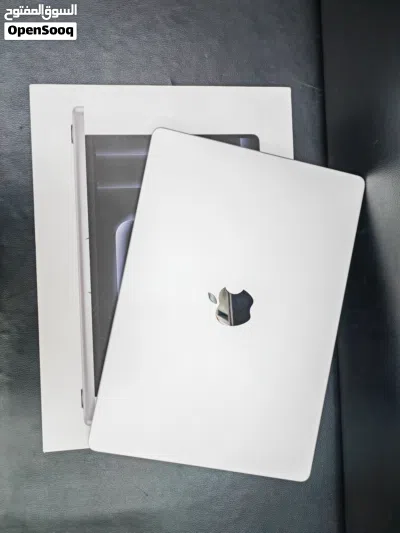 Apple Macbook Pro M5 512 GB Storage and 16 GB Ram 14 Inch Display Size 4