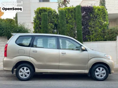Toyota Avanza GLS 2