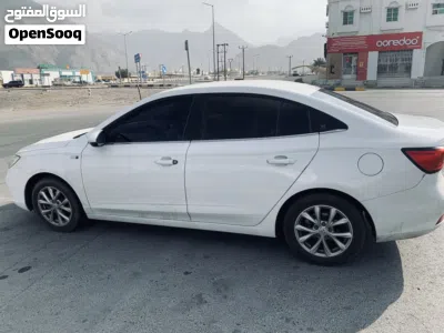 MG MG 5 2