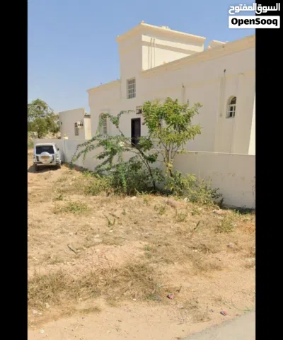 فررررررصة أرض مميزة في عوقد الشمالية حي الدكاترة مفتوحة بطن وظهر 3