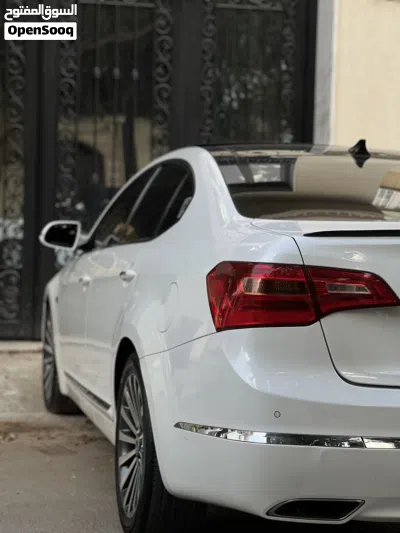 Kia Cadenza Premium 4
