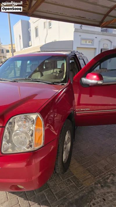 GMC Yukon SLT 2