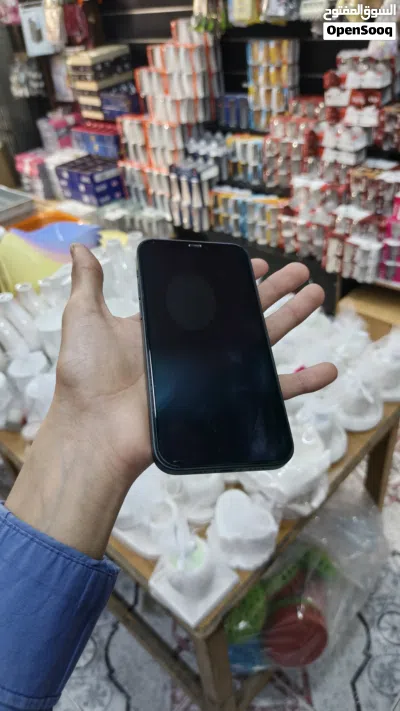 iphone 12 لون اسود 2