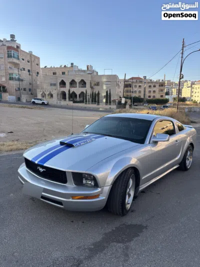 فورد موستانج Standard V6 4