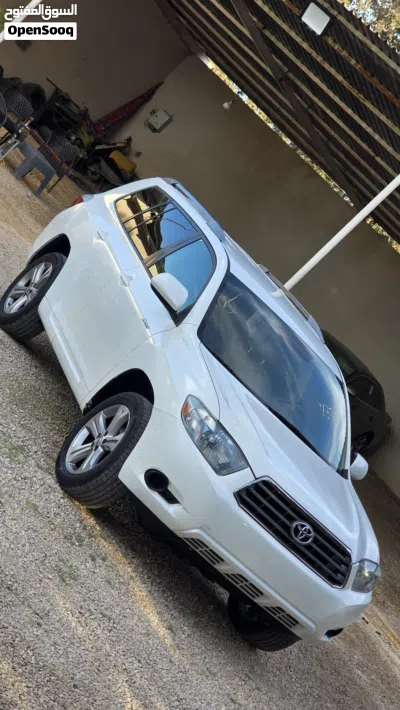 Toyota Highlander SE 4