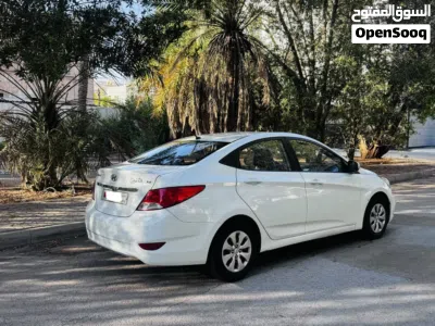Hyundai Accent Standard 2