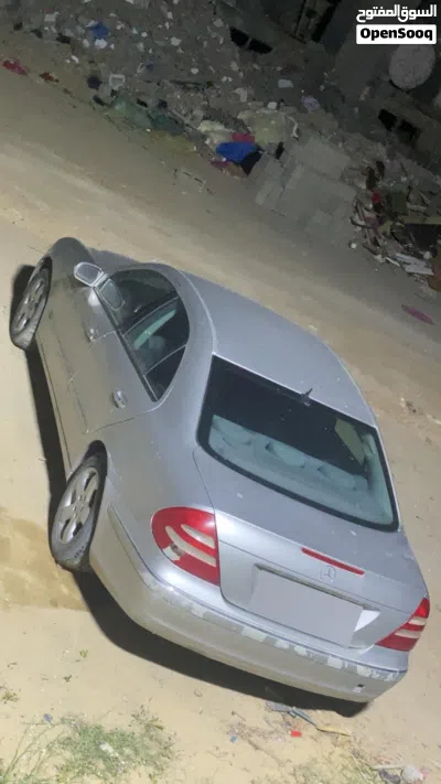 Mercedes Benz E-Class E 240 2