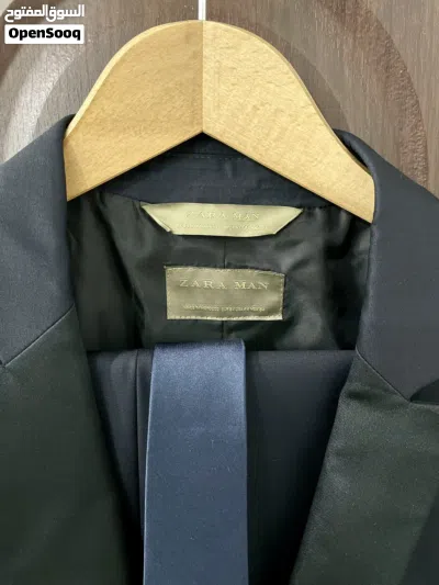 Black Suit Size 54 by Zara Brand Gold Label بدلة ماركة زارا الفئة الذهبية 3