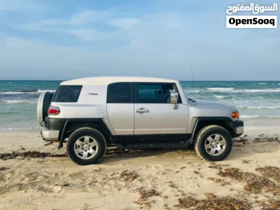تويوتا FJ GXR 3