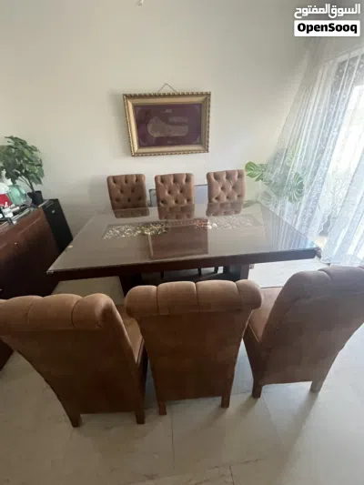 طاولة سفره مع بيرو كبير 3