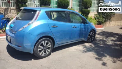 Nissan Leaf S 4