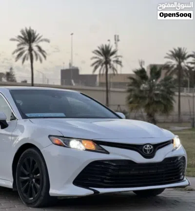 تويوتا كامري LE 2